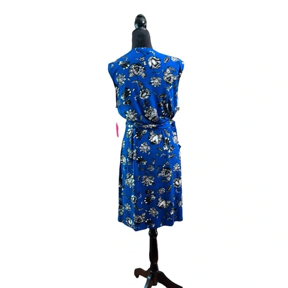 NWT Vince Camuto Wrap Dress - Picture 2 of 10